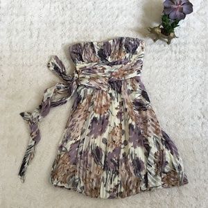 BCBG Max Azria strapless cocktail dress - Size 2